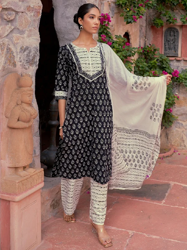 High Street Design Monochrome Printed Cotton Straight Suit With Dupatta