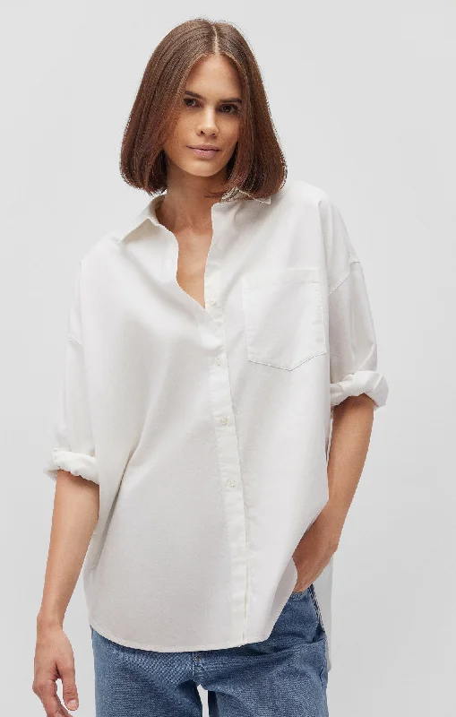 Sports Fashion ONE POCKET BUTTON-UP SHIRT IN WHITE